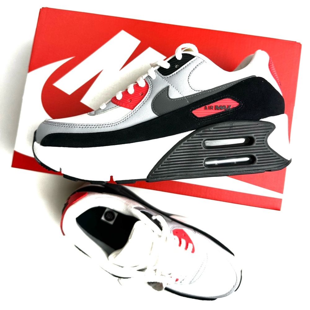 Nike Air Max 90 LV8 platform Size 8